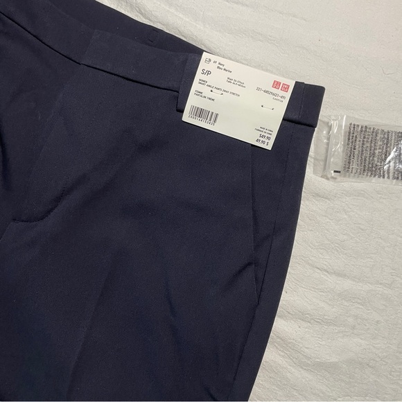 Uniqlo Smart Ankle Pants 2-way Stretch in Navy - Picture 8 of 10